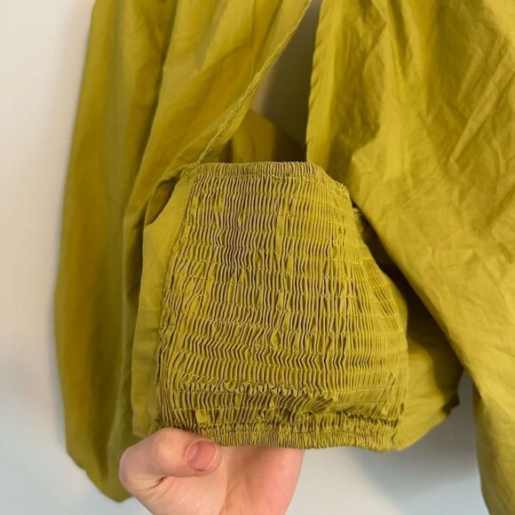 Know One Cares Mustard Green Puff Sleeve Crop Top Size Small - Picture 3 of 6